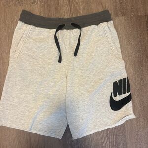 Grey Nike sweatshorts with 3d appliqué embroidery